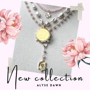 789 Pearl chain with Queen Coin Pendant